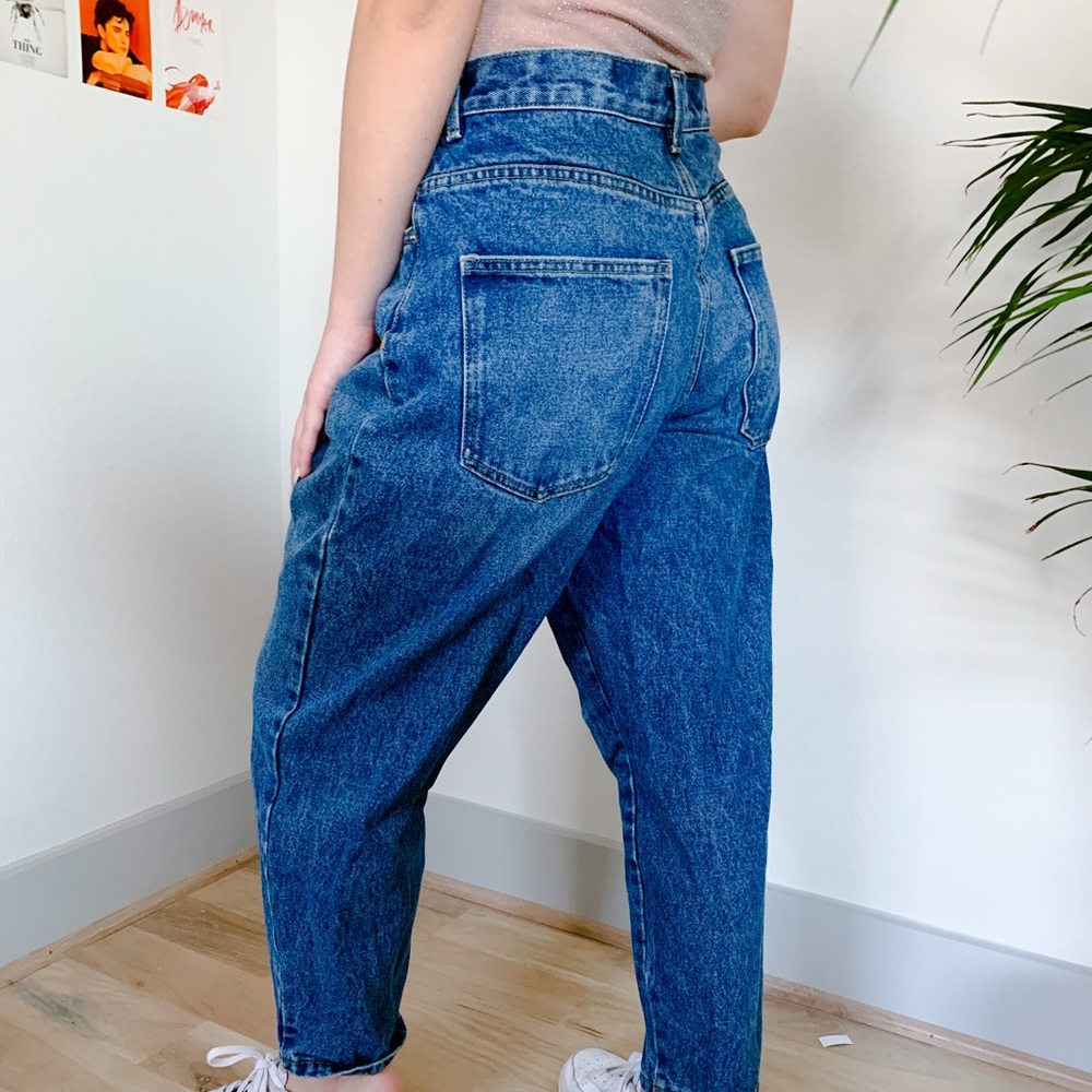 ASOS MOM JEAN MED WASH